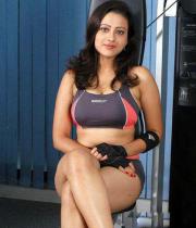 madalasa-sharma-hot-photos-in-gym-outfit-10