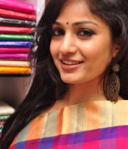 madhavi-latha-latest-photos-10