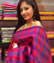 madhavi-latha-latest-photos-9