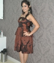 madhavi-latha-at-naturals-35th-salon-launch-photostills-gallery-22_s_277