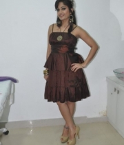 madhavi-latha-at-naturals-35th-salon-launch-photostills-gallery-4_s_139