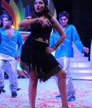 madhu-shalini-dance-performance-at-tollywood-channel-launch-13