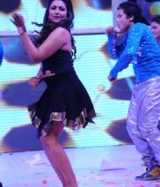 madhu-shalini-dance-performance-at-tollywood-channel-launch-25