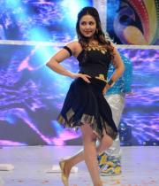 madhu-shalini-dance-performance-at-tollywood-channel-launch-6