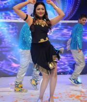 madhu-shalini-dance-performance-at-tollywood-channel-launch-8