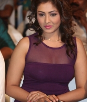 madhu-shalini-latest-photo-stills-4