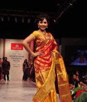 madhu-shalini-ramp-walk-at-hyderabad-fashion-week-12