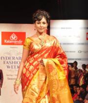 madhu-shalini-ramp-walk-at-hyderabad-fashion-week-4