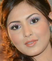 madhu-shalini-stills-from-park-audio-11