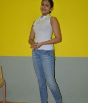 madhu-shalini-unseen-photos-16