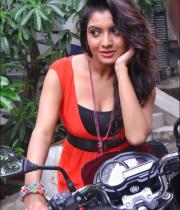 madhuri-itagi-spicy-stills-19