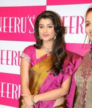 madhurima-at-neerus-shopping-mall-18