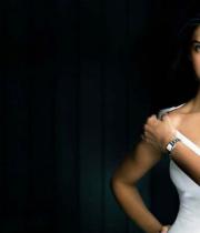 deepika-padukone-hot-bikini-photos-07