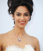 mallika-sherawat-at-cannes-film-festival-2011-4