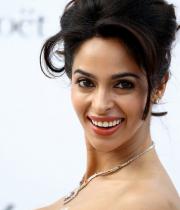 mallika-sherawat-hot-cleavage-at-cannes-2011-4