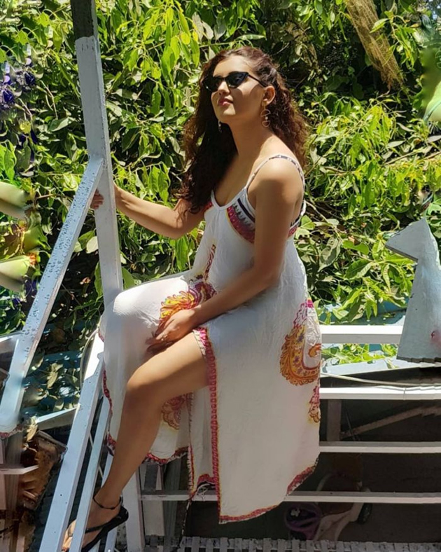 malvika-sharma-insta-pics_7