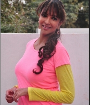 manchu-lakshmi-prasanna-hot-stills161386445565