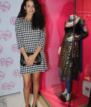 celebrities-at-manish-aroras-store-launch-gallery-11