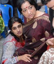 actress-manjula-vijayakumar-death-ceremony-90