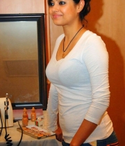 meera-chopra-latest-stills-05