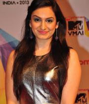 celeb-hot-photos-at-micromax-mtv-video-music-awards-india-2013-07