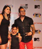 celeb-hot-photos-at-micromax-mtv-video-music-awards-india-2013-15