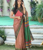 mirchi-movie-stills-1