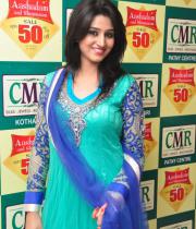 model-shamili-photos-at-aashadam-sale-6