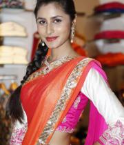 models-at-wedding-collection-photos-16