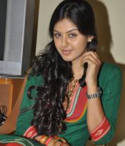 monal-gajjar-latest-cute-photos-12
