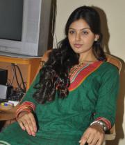 monal-gajjar-latest-cute-photos-17