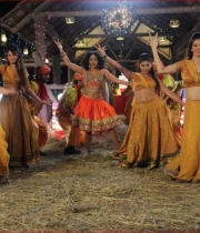 mumaith-khan-item-song-hot-stills-1