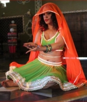 mumaith-khan-item-song-hot-stills-14