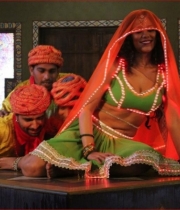 mumaith-khan-item-song-hot-stills-21