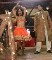 mumaith-khan-item-song-hot-stills-4