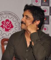 nagarjuna-at-jntu-media-09