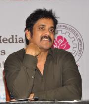 nagarjuna-at-jntu-media-20