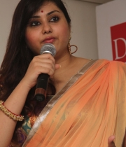 426_15_namitha-at-dr-batra-photography-exhibition-launch-15