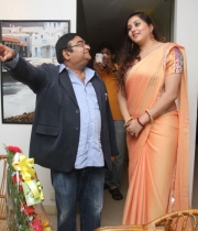 426_7_namitha-at-dr-batra-photography-exhibition-launch-7