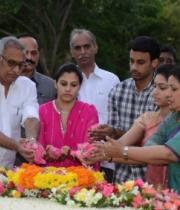 nandamuri-family-at-ntr-ghat-photostills-gallery-29_s_162