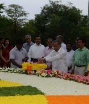 nandamuri-family-at-ntr-ghat-photostills-gallery-30_s_180