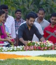 nandamuri-family-at-ntr-ghat-photostills-gallery-9_s_209