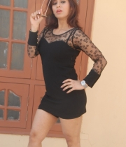 nanditha-guptha-new-photo-stills-19