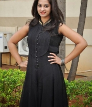 nanditha-raj-latest-photos-black-dress-1