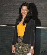 nanditha-photos-at-big-telugu-entertainment-awards-16
