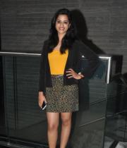 nanditha-photos-at-big-telugu-entertainment-awards-17