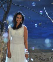 nanditha-stills-from-prema-katha-chitram-05