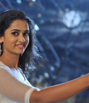nanditha-stills-from-prema-katha-chitram-06