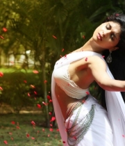 naveena-hot-images-nandu-15