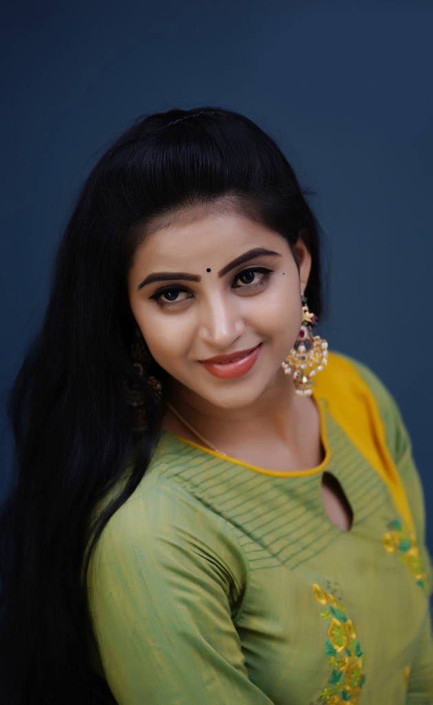 naveena-reddy-photos_40